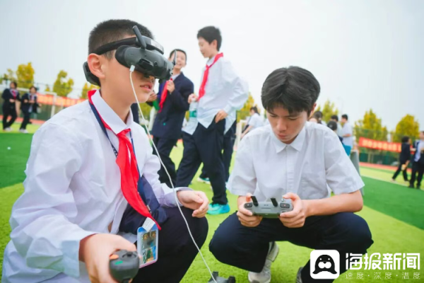 聚宝盆 济南外国语学校举行社团推介日活动，81个社团花式招新